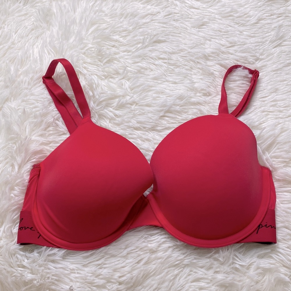 PINK Victoria’s Secret Red Pink Love Wear Everywhere T-shirt Lightly Line Bra